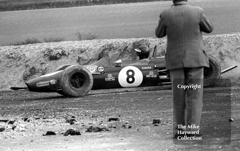 Jochen Rindt, Brabham BT23C,&nbsp;recovers from a spin at the chicane, Thruxton, Easter Monday 1968.
