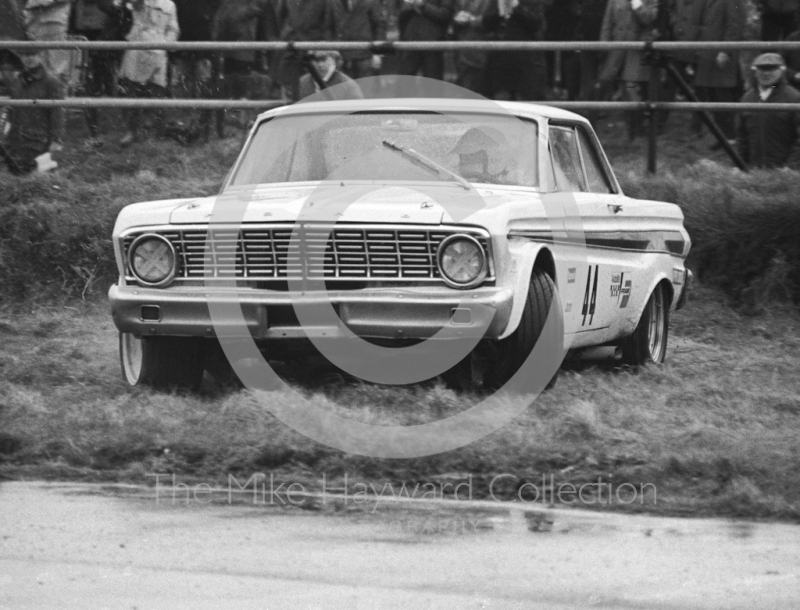 Terry Sanger investigates the wet grass in his Ford Falcon, Silverstone International Trophy meeting 1969.
