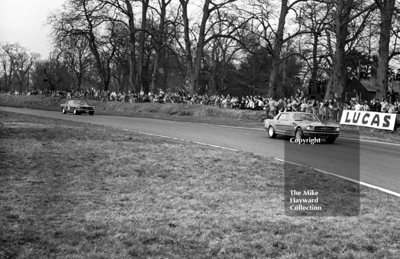 Gawaine Baillie&nbsp;and Roy Pierpoint in Ford Mustangs, Old Hall Corner, Oulton Park Spring Race Meeting, 1965
