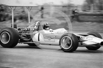 Graham Hill, Gold Leaf Team Lotus Ford 49B, finished in 7th place, Silverstone, International Trophy 1969.