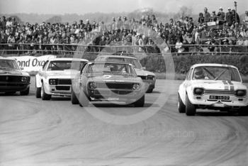 John Fitzpatrick, Broadspeed Ford Escort (RS1600), and Brian Muir, Wiggins Teape Chevrolet Camaro, GKN Transmissions Trophy, International Trophy meeting, Silverstone, 1971.
